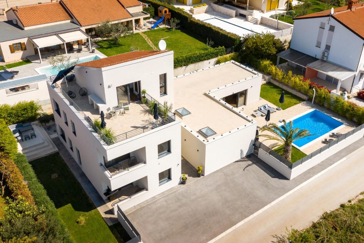 Belvedere Holidays Novigrad Istria Eksteriør bilde